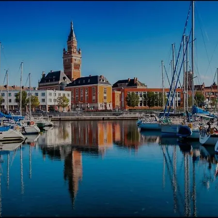 Nouveau Sur Dunkerque Le Nid Du Beffroi Dunkirk